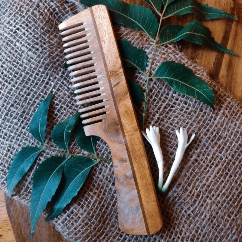 Happy Puppy Organics – Organic Neem Wood Detangling Comb