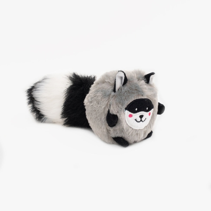 ZippyPaws Bushy Throw – Raccoon